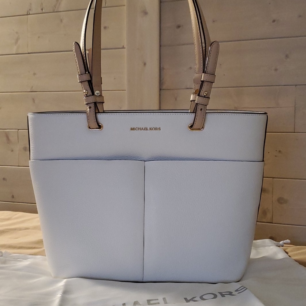 Michael Kors Authentic Tote